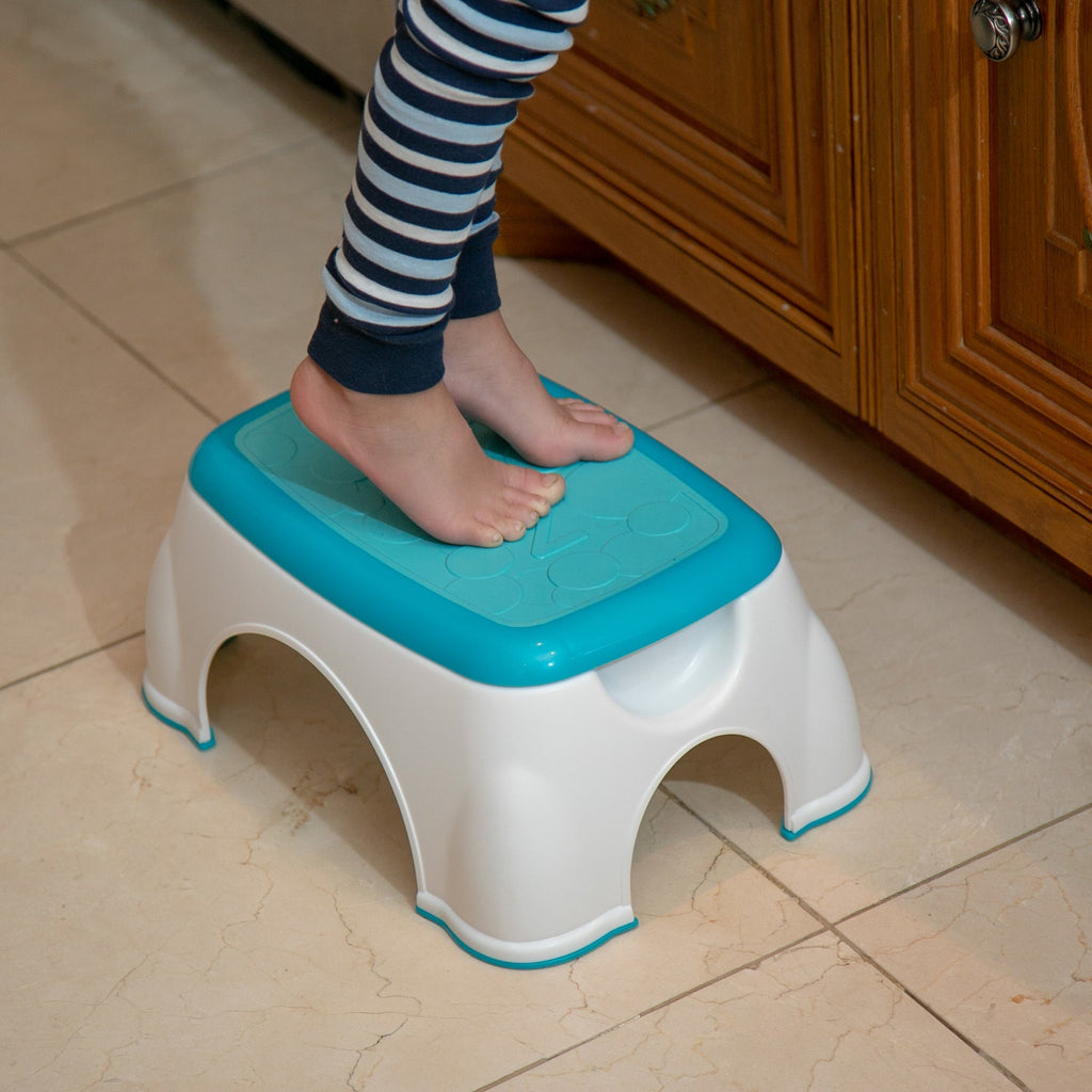 Toddler Step Stool #024I5