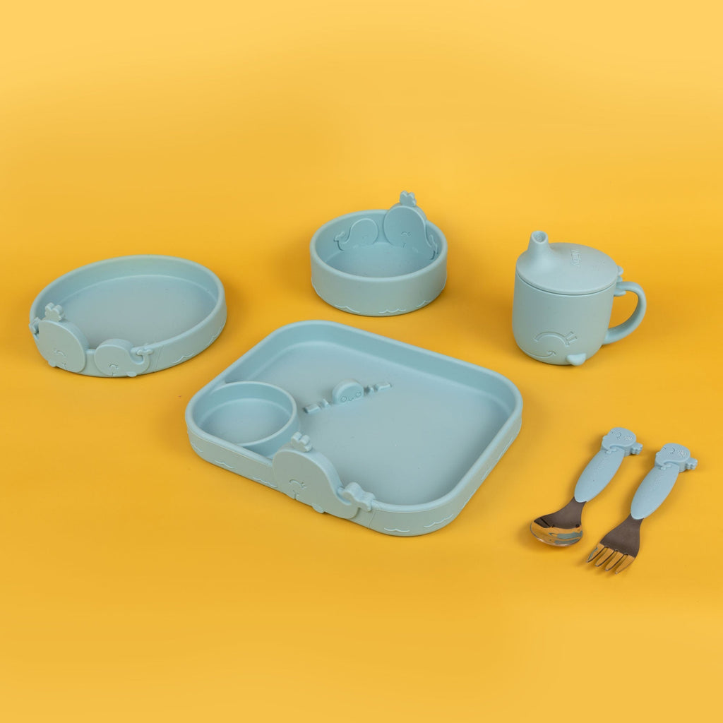 Animal Friends 6-Piece Dinnerware Set - Blue Whale #328UZ